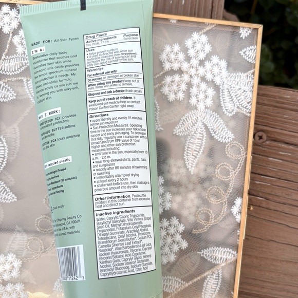 Versed Total Package Replenishing Body Lotion SPF 30 | 6 fl. oz | NWT - Picture 3 of 5